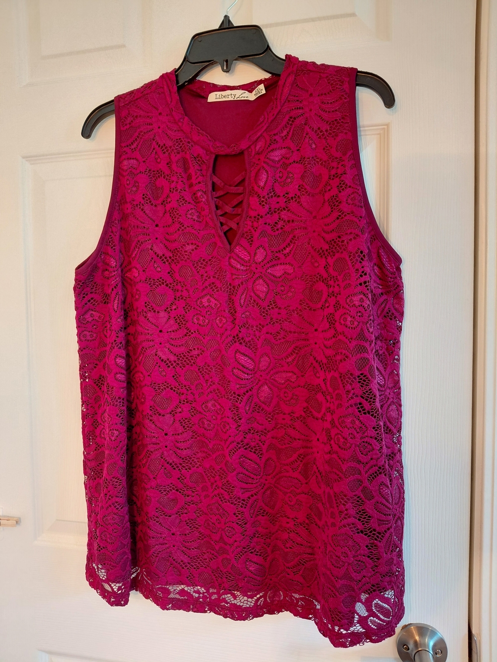 Liberty Love Women's Lace Sleeveless Top in Burgundy Size 2XL